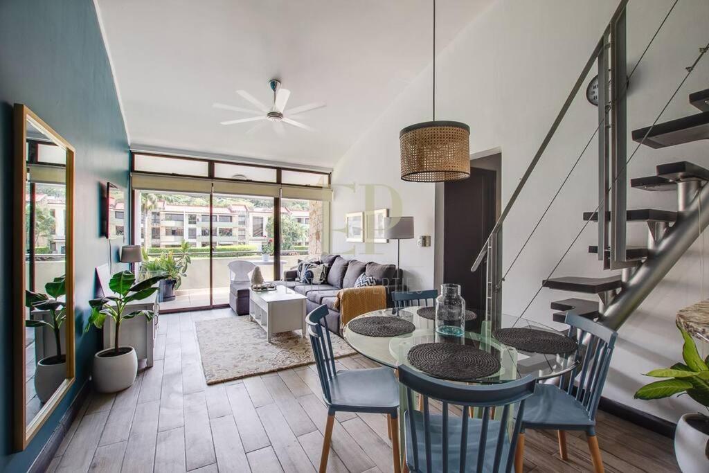 Cr Mariposa Rentals Lakeview Penthouse With Office Space, Pool, Gym, Tennis Santa Ana  Exterior photo
