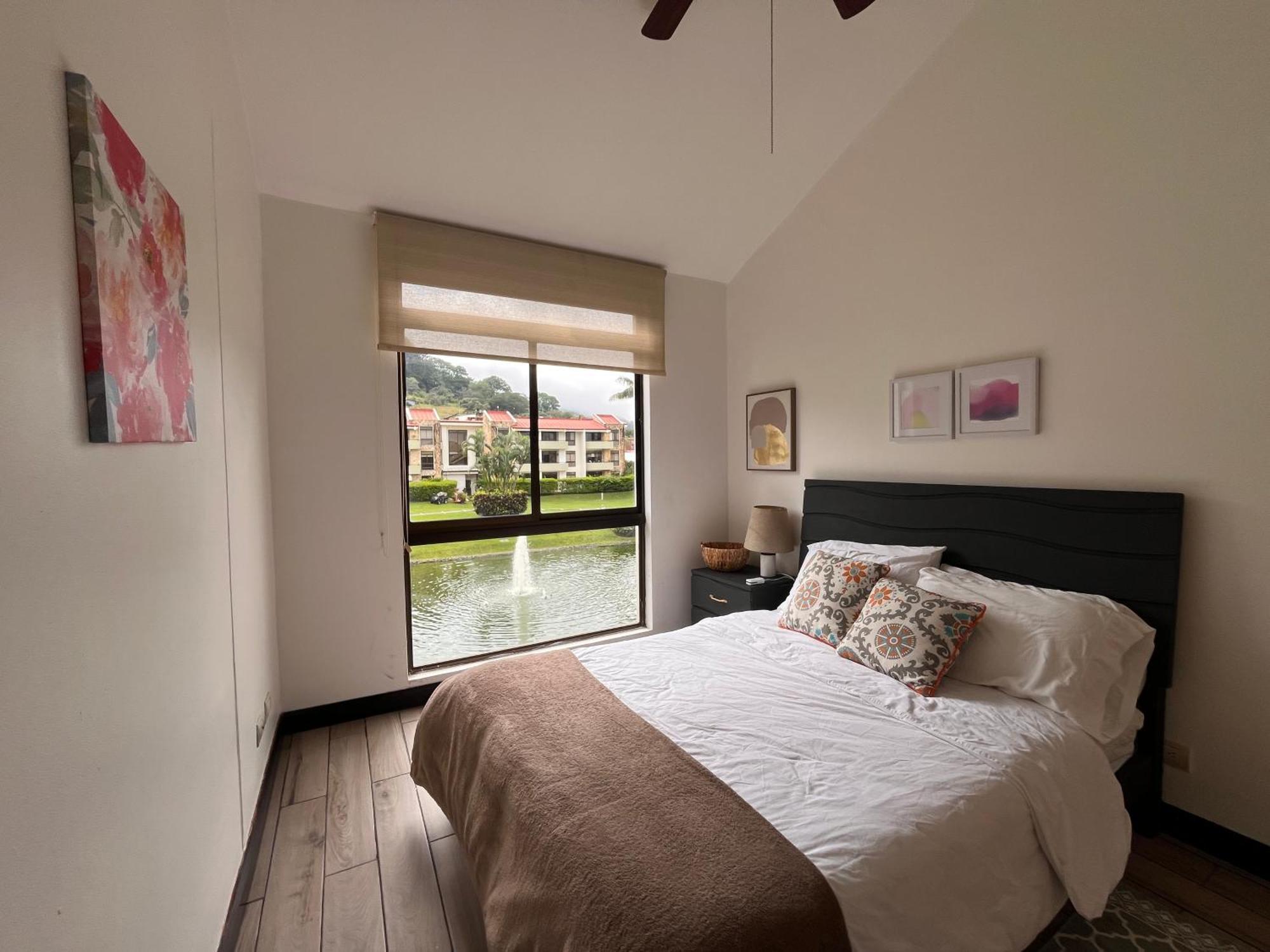 Cr Mariposa Rentals Lakeview Penthouse With Office Space, Pool, Gym, Tennis Santa Ana  Exterior photo